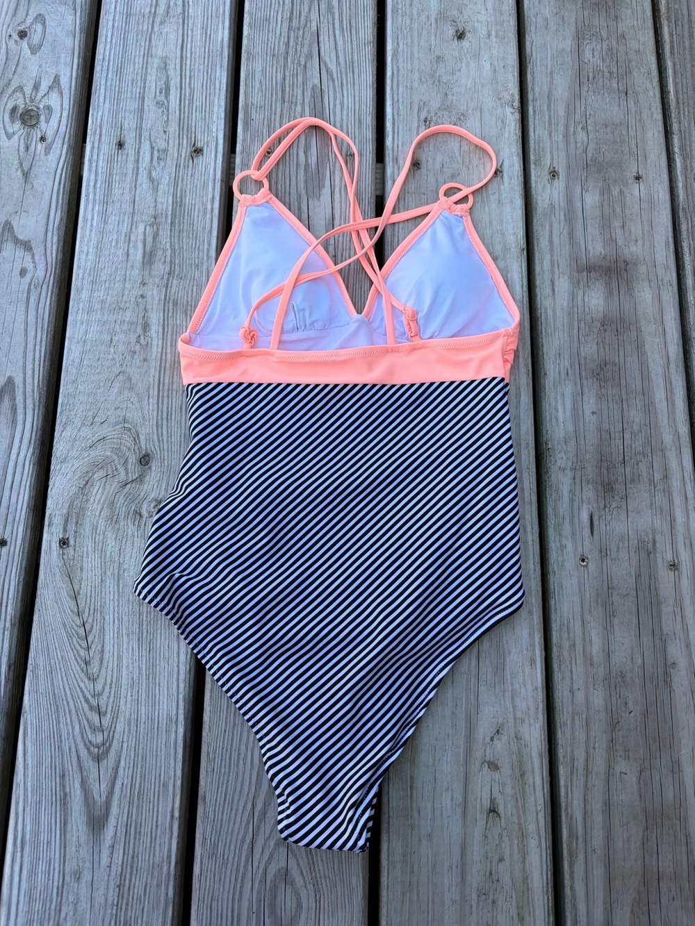 Cupshe One Piece Swimsuit Womens S Mixed Print Peach Black White Striped - Picture 8 of 8